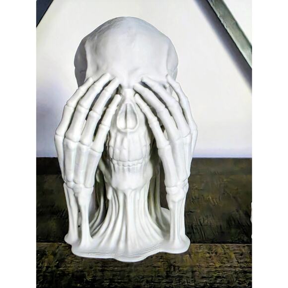 Hear No Evil, See No Evil, Speak No Evil Melting Skulls 3d Figure Set - Picture 5 of 6